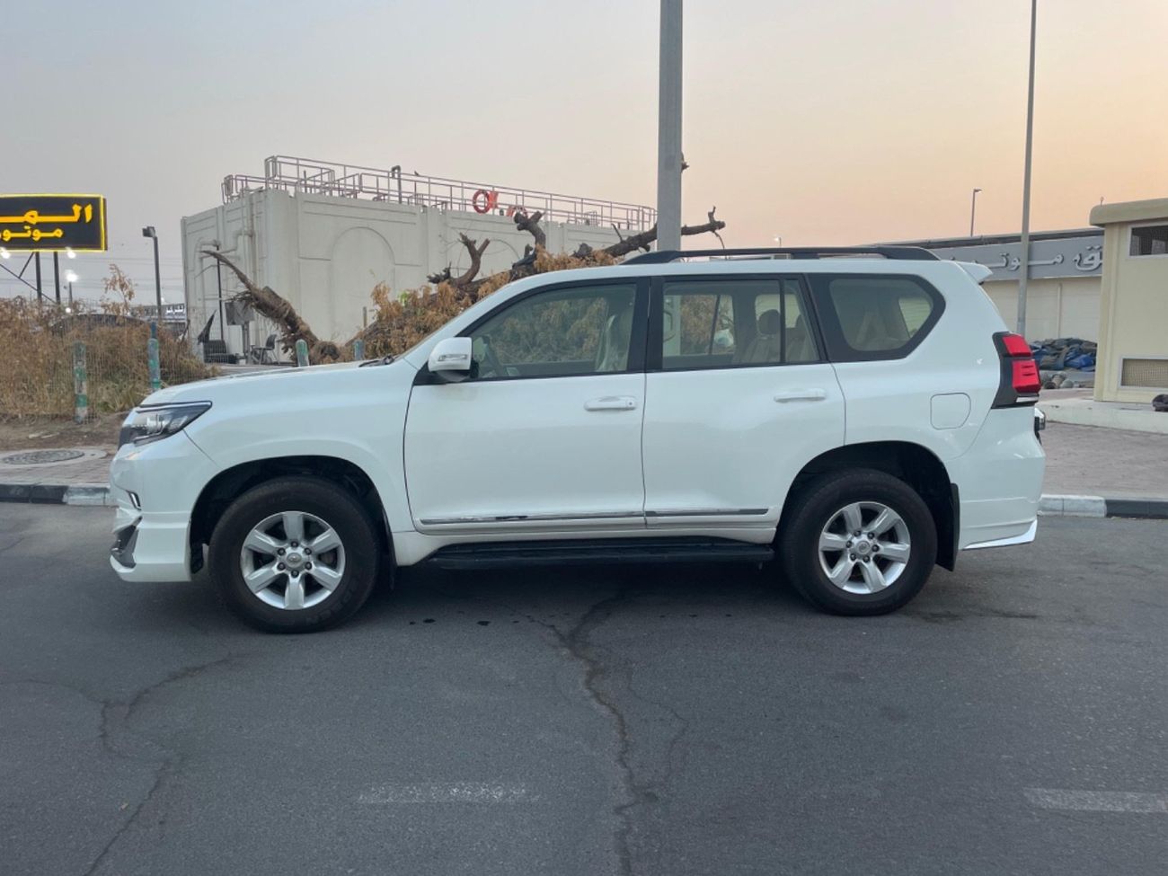 Toyota Prado VXR 4.0L 4WD