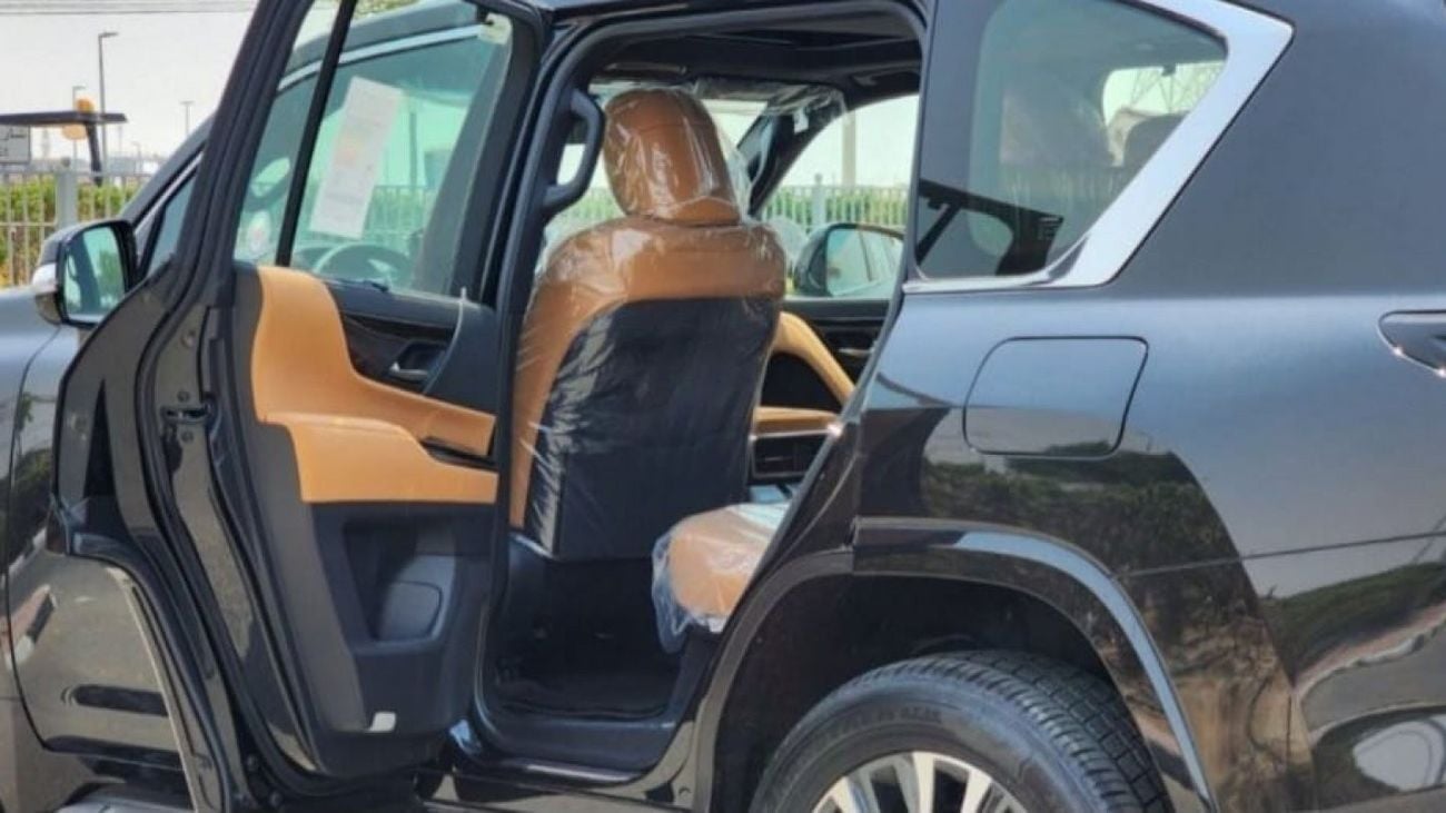 لكزس LX 600 3.5L V6 PRESTIGE BLACK