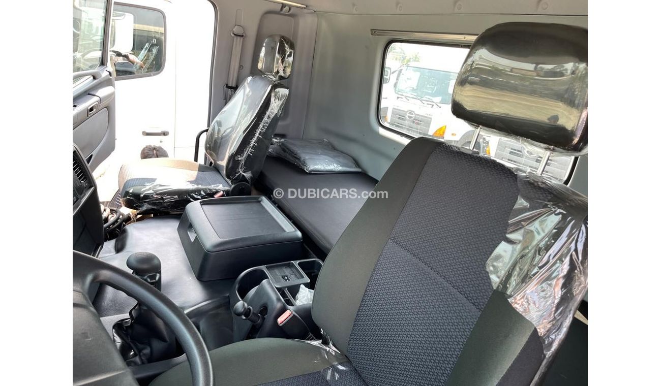 Hino 700 6x4 430PS STD ROOF