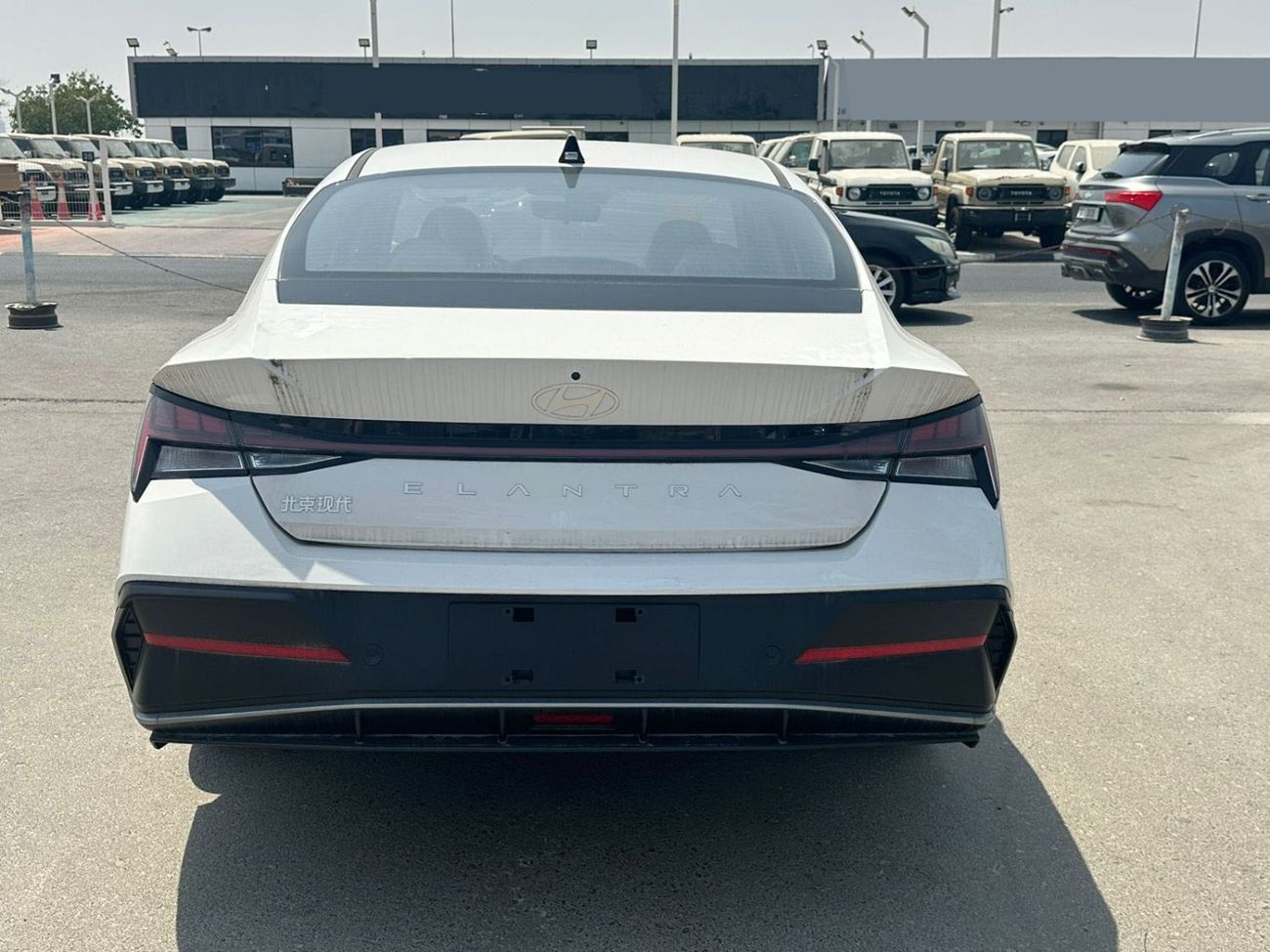 Hyundai Elantra 1.5 LUXURY PREMIUM , BIG SCREEN, SEAT HEATING, ELECTRIC SEAT, LEATHER SEAT, FULL OPTION,MODEL 2025