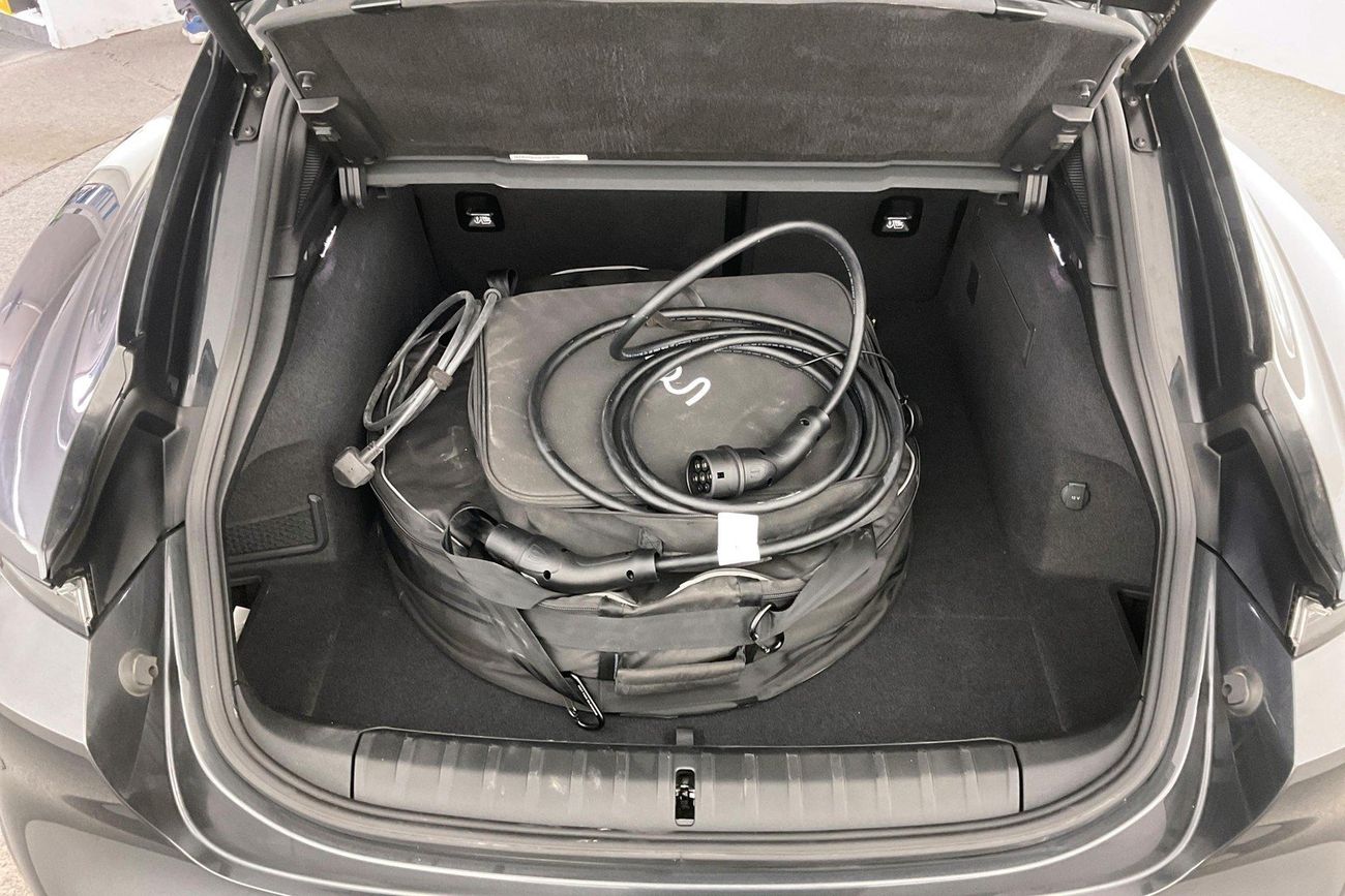 Porsche Taycan 4 Cross Turismo | Guaranteed Warranty | 0 Down Payment