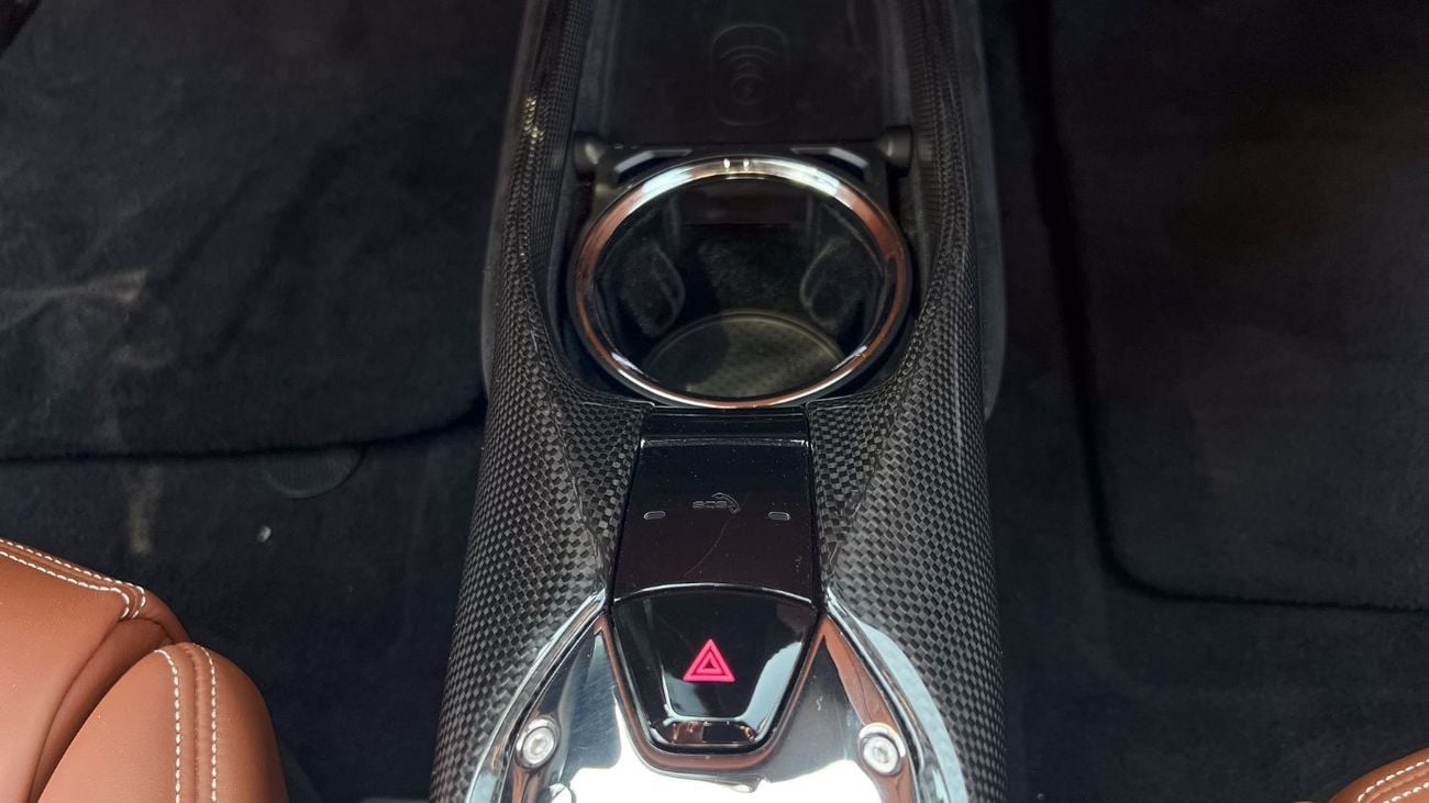 Ferrari 296 GTB 3.0T V6 PHEV FERRARI 296 GTB PHEV  FULL CARBON WARRANTY AND SERVICE