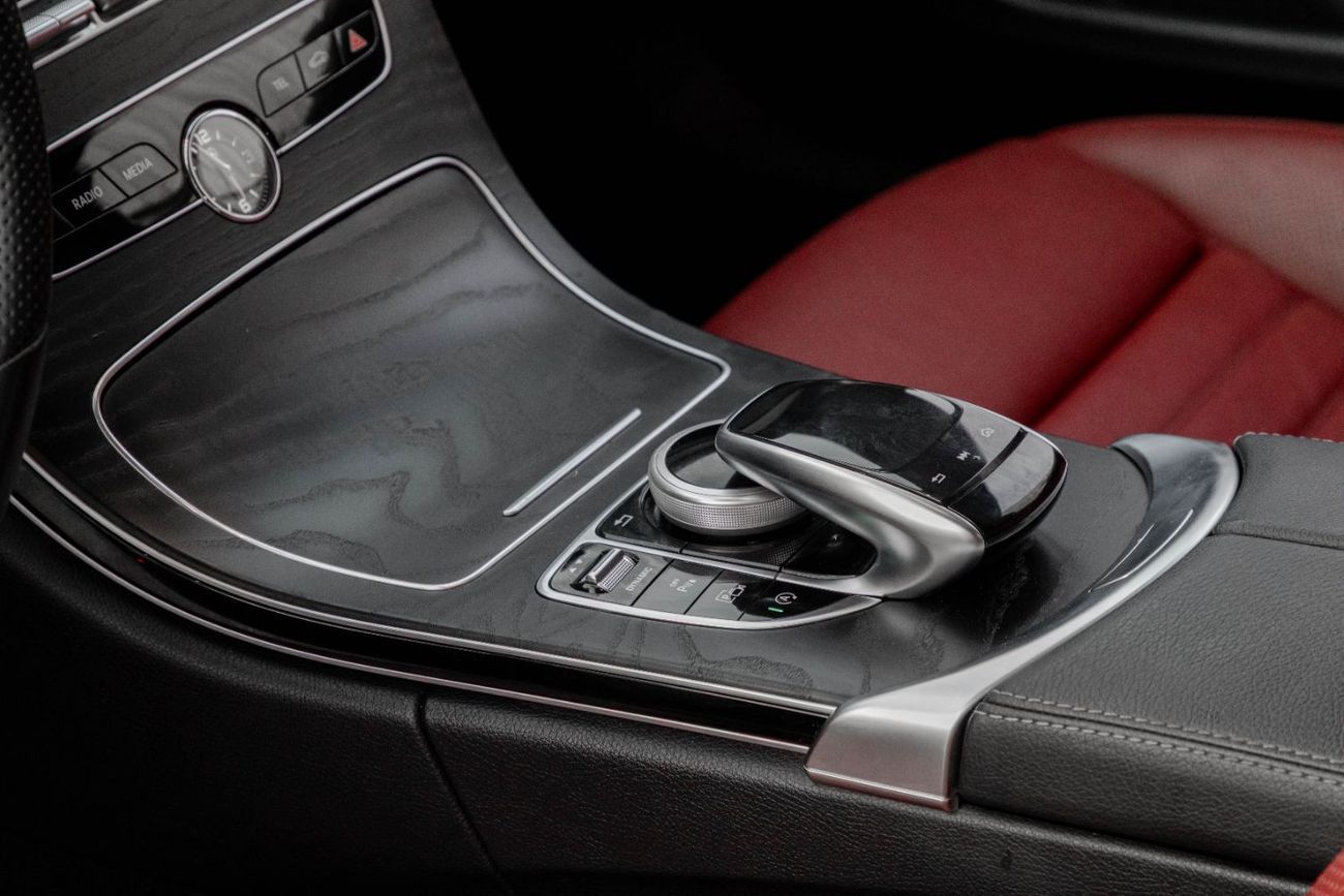 مرسيدس بنز C 200 Coupe | 2,438 P.M | 0% Downpayment | C300 AMG | Heads Up Display!