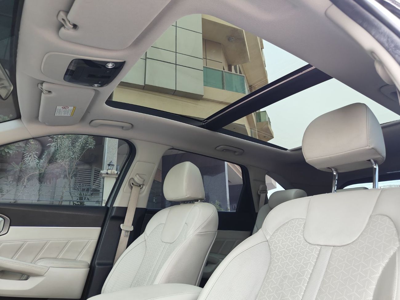 كيا سورينتو 2022 Kia Sorento DLX Full-Option 7-Seater 2.5L GCC FWD | Panorama | Bose Sounds | Seat Cooling | 102