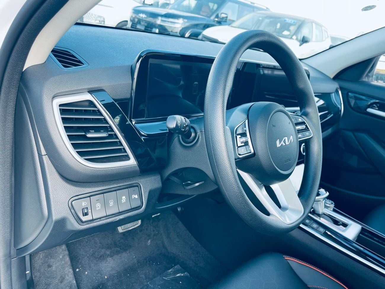 Kia Seltos EX