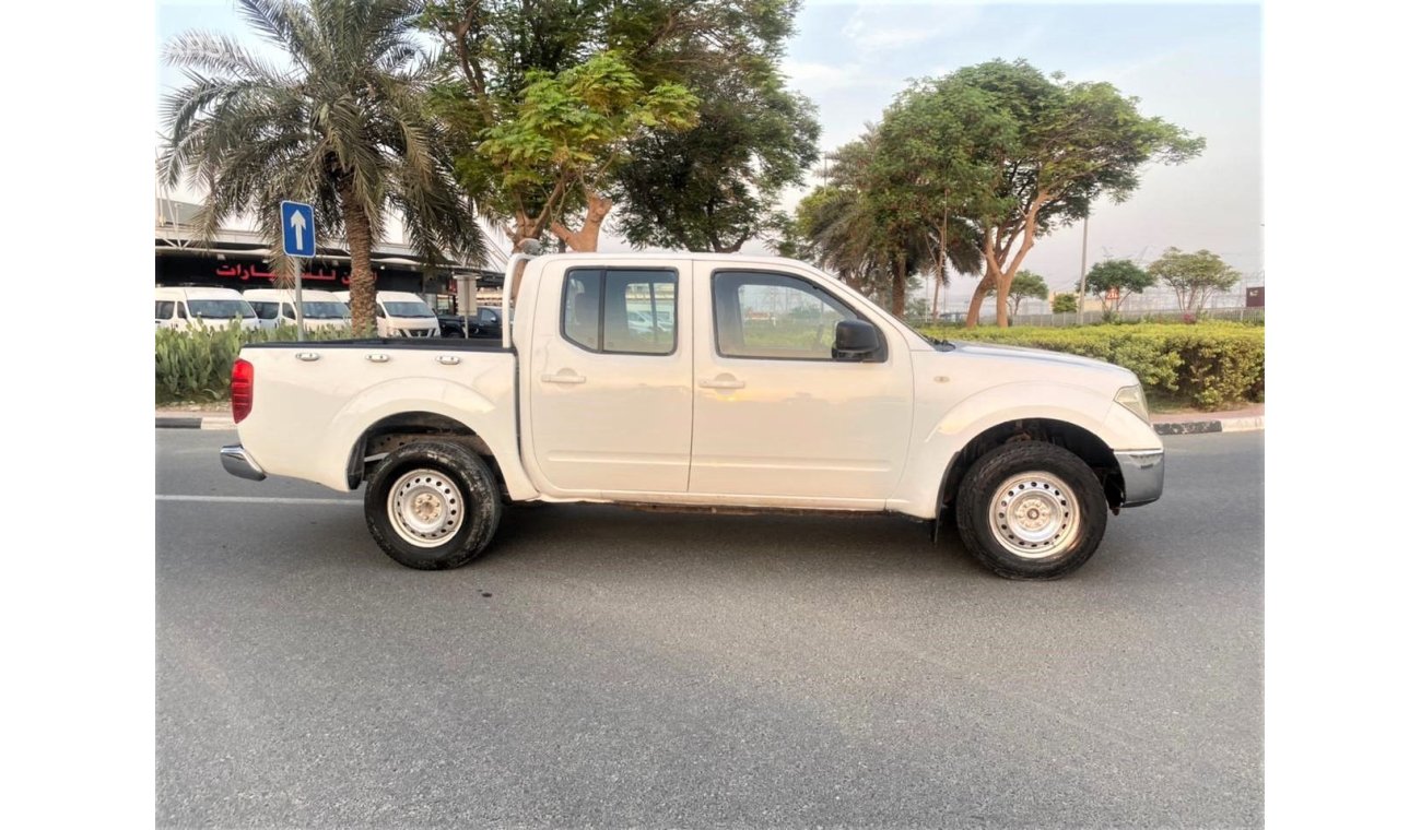 Nissan Pickup NISSAN NIVARA DIESEL 4X4 MODEL 2011 GULF SPACE