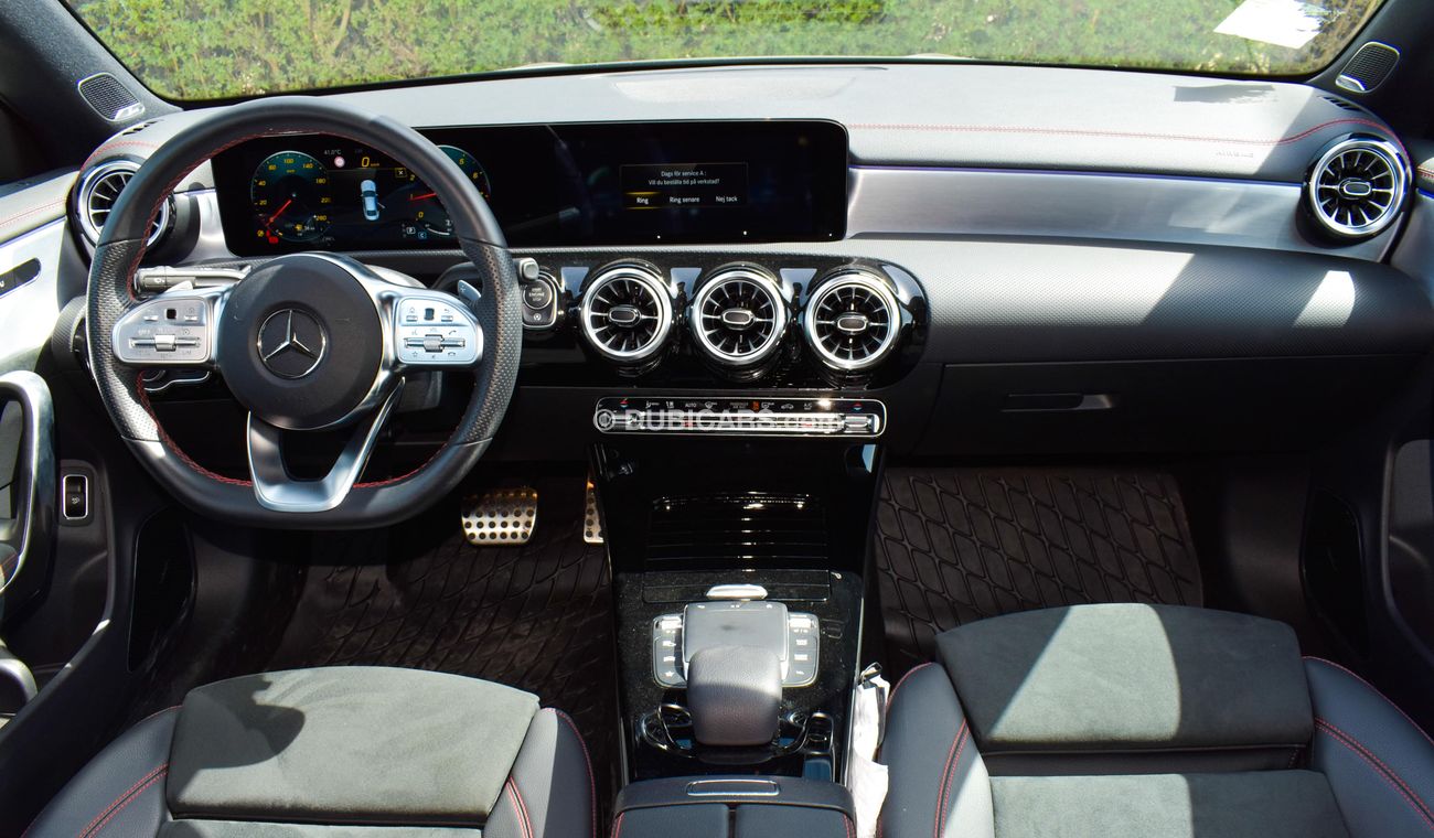 Mercedes-Benz CLA 200 Coupe | Night Package | 2022