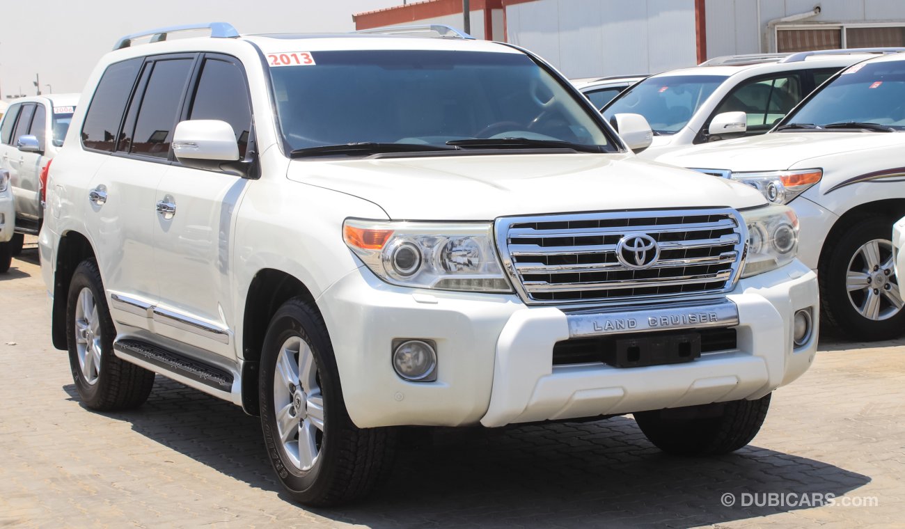 Toyota Land Cruiser VXR V8