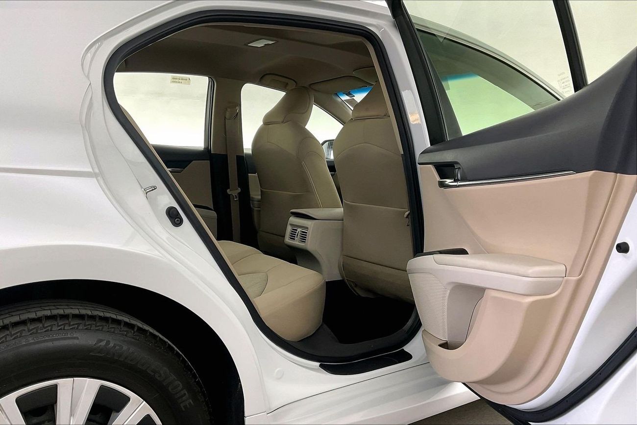 تويوتا كامري S | شامل الضمان | 0 ﺪﻔﻋﺓ ﺃﻮﻟﻯ