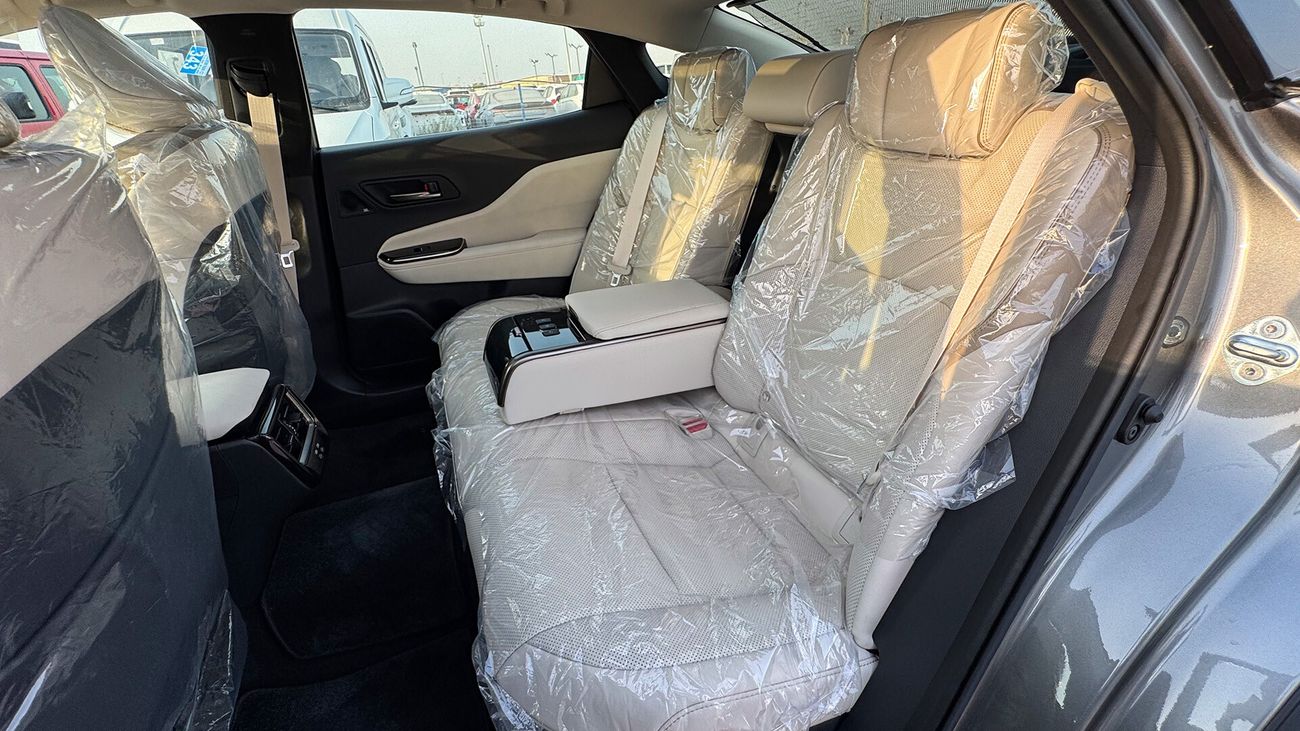 Toyota Crown Hybrid 2.5L HEV 2024 GCC Brand New 0Km