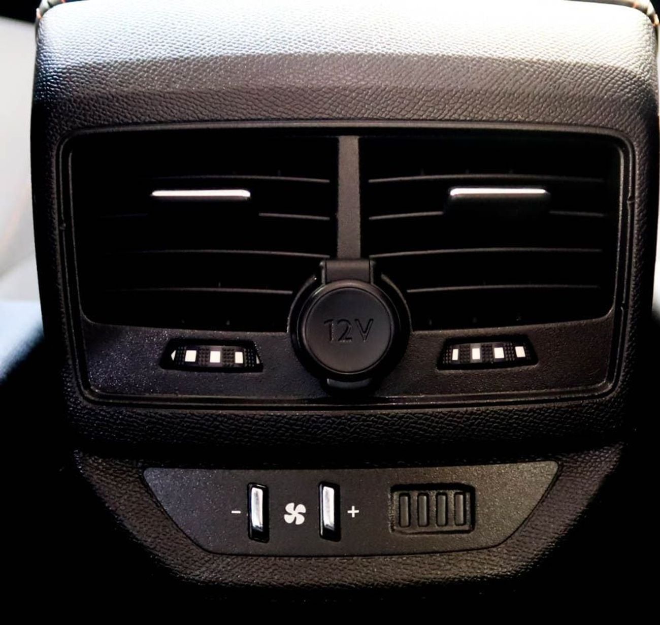 بيجو 5008 اكتيف بيجو 5008 2019 خليجي بحالة ممتازة بدون صبغ بدون حوادث