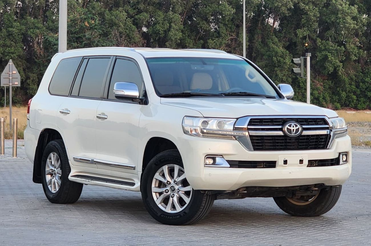 Toyota Land Cruiser GXR .DIESEL FULL OPTION