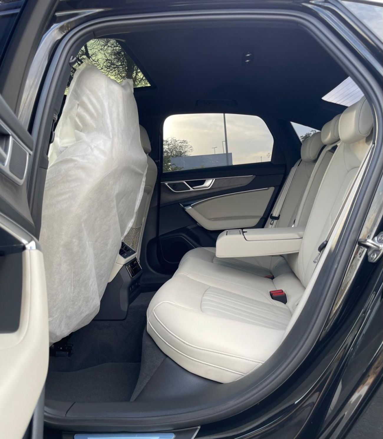 أودي A6 40 TFSI (190 HP) 40 TFSI Full Option Warranty & Service 2025 GCC