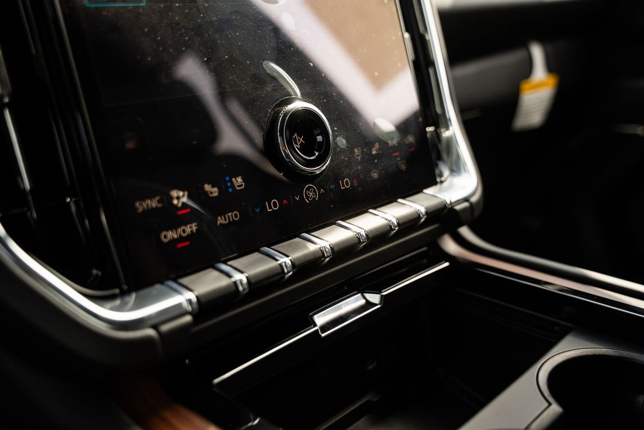 جي أم سي يوكون Denali 2026 - American Specs - 6.2L V8 Brand New