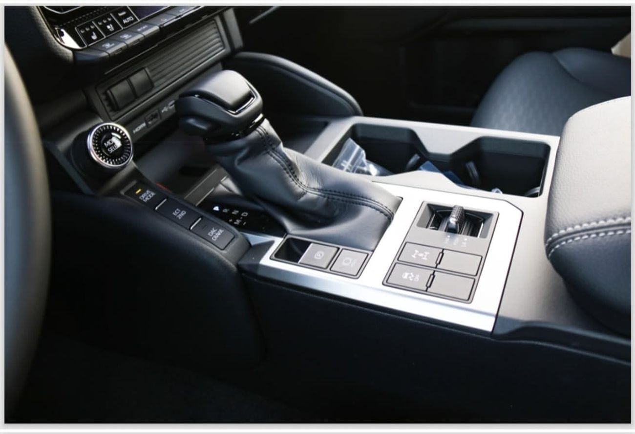 تويوتا برادو PRADO ALL-ROUNDER R3 HIGH WITH ACC Attitude Black -Black 2026