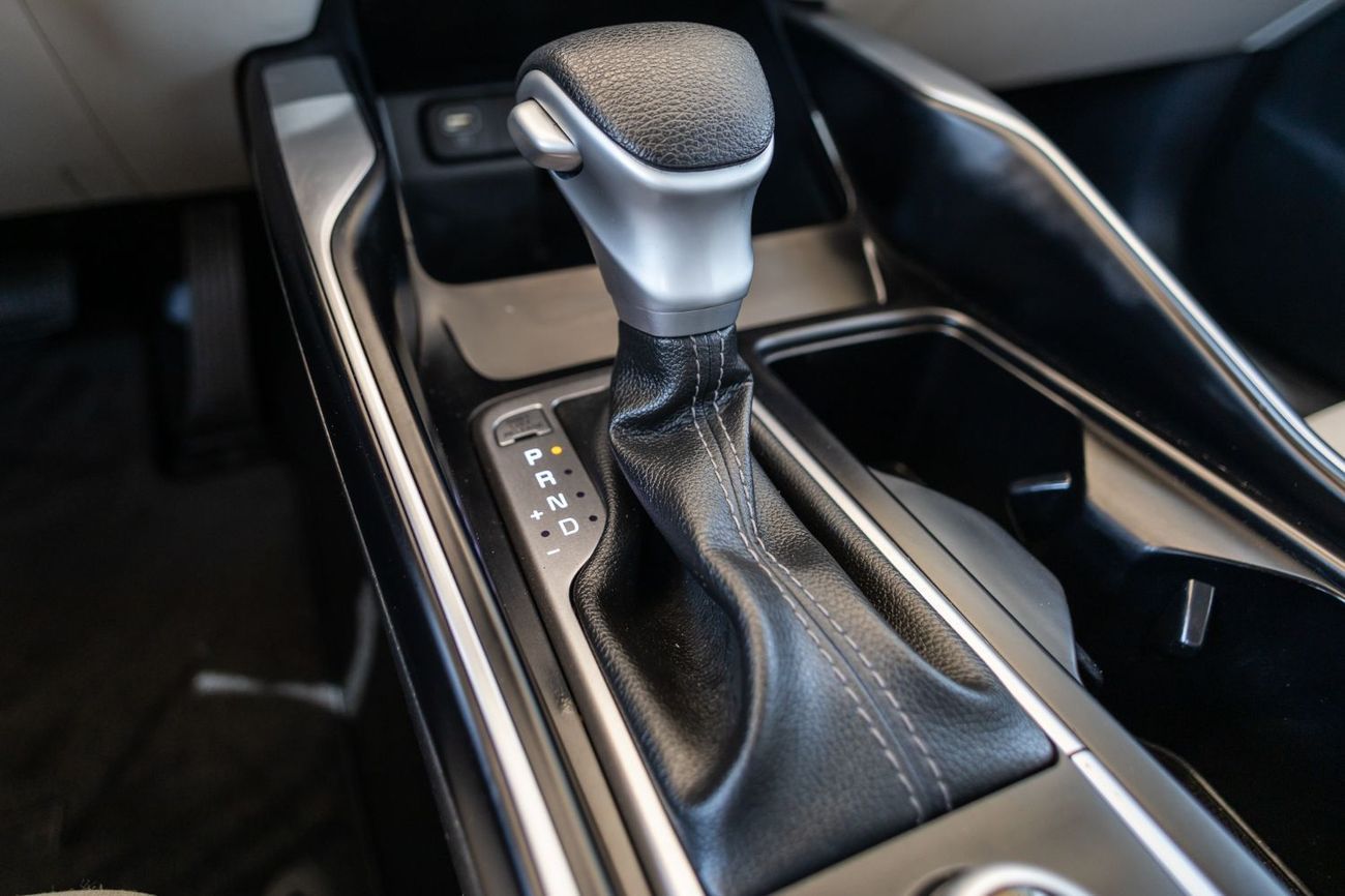 Kia Sorento Std 2.5L FWD