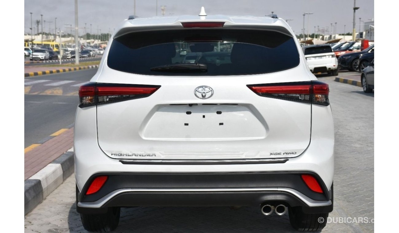 Used Toyota Highlander X.S.E. A.W.D. V6 CLEAN LOW MILEAGE 2022