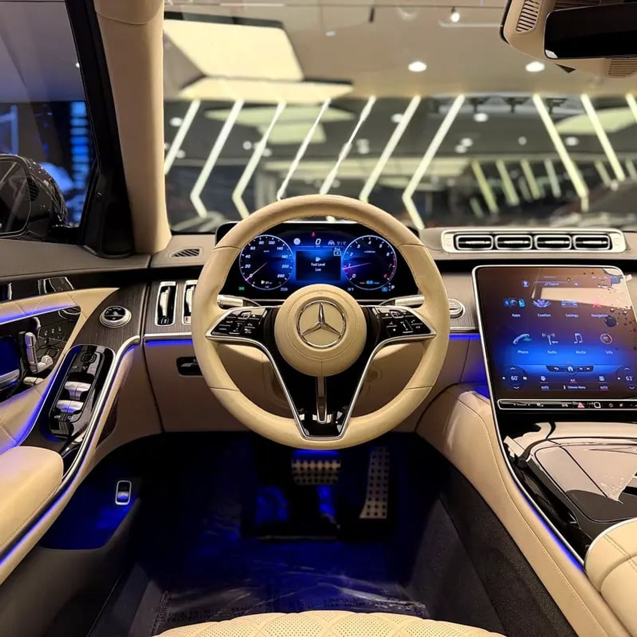 مرسيدس بنز S 580 MERCEDES S CLASS 580 LONG WHEELBASE