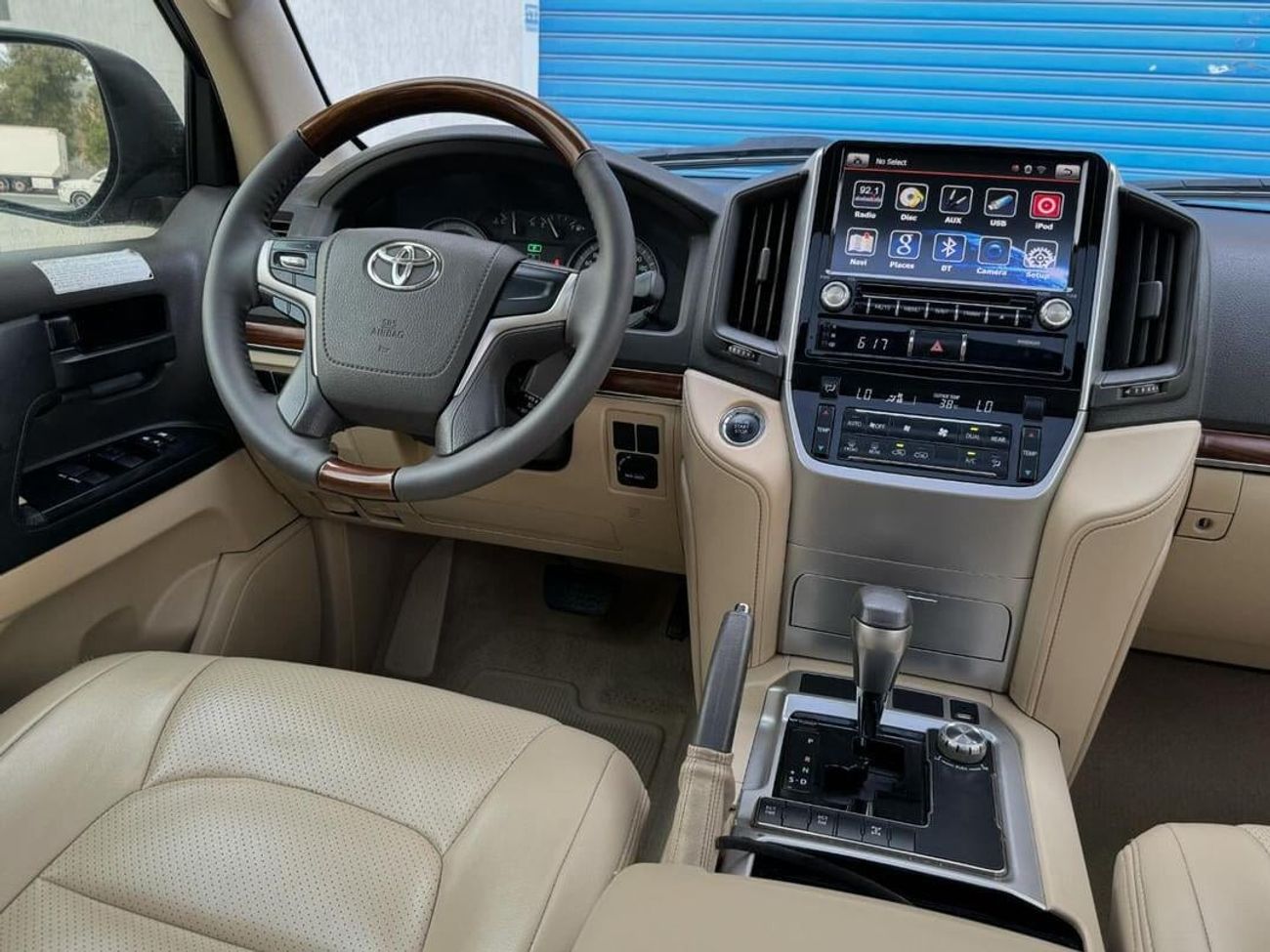 Toyota Land Cruiser تويوتا لاندكروزر GXR V8  خليجي 2016