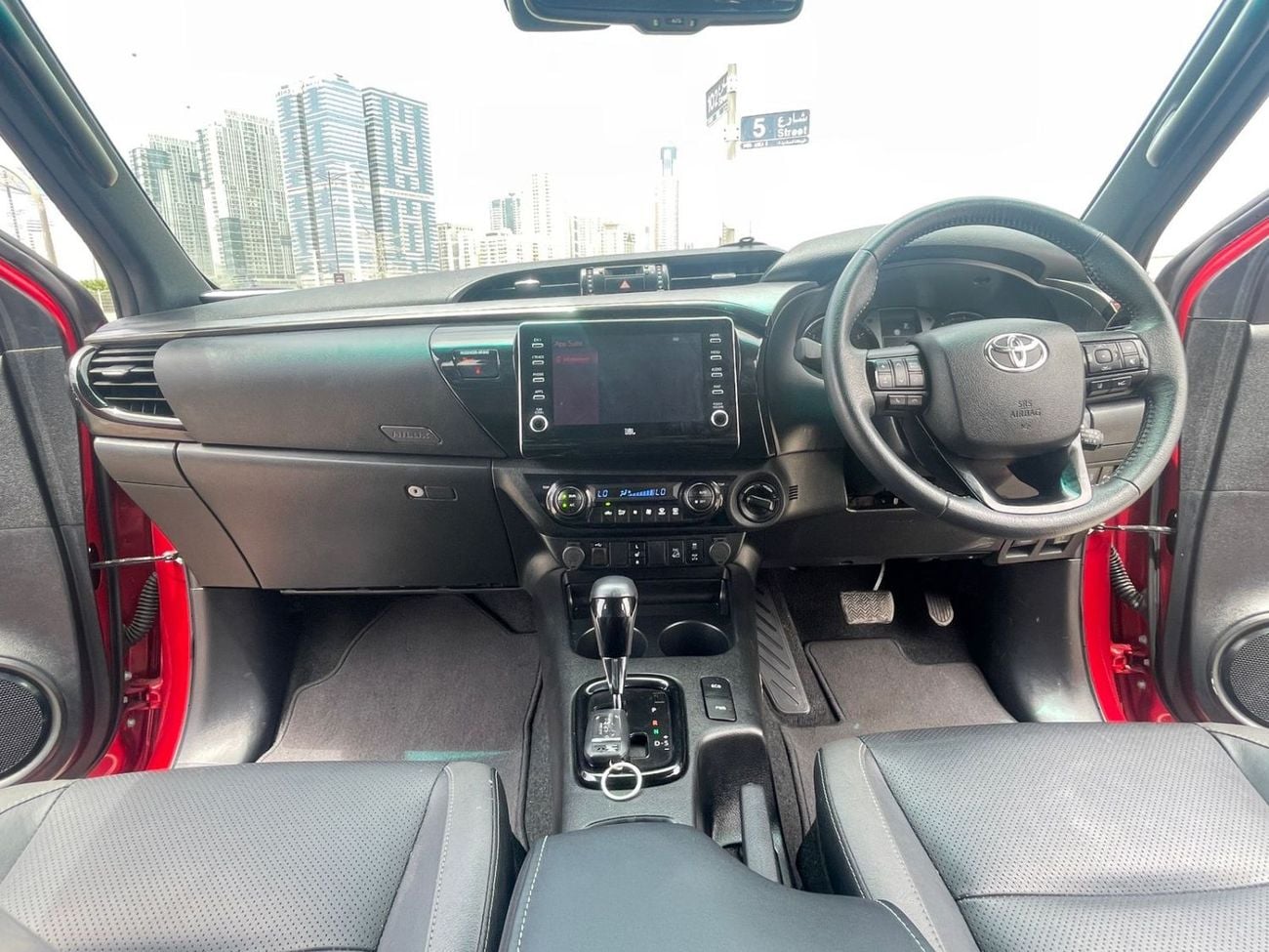 Toyota Hilux diesel engine ,2.8 liter ,Automatic gear ,year model 2024 ,right hand drive ,only for export availab