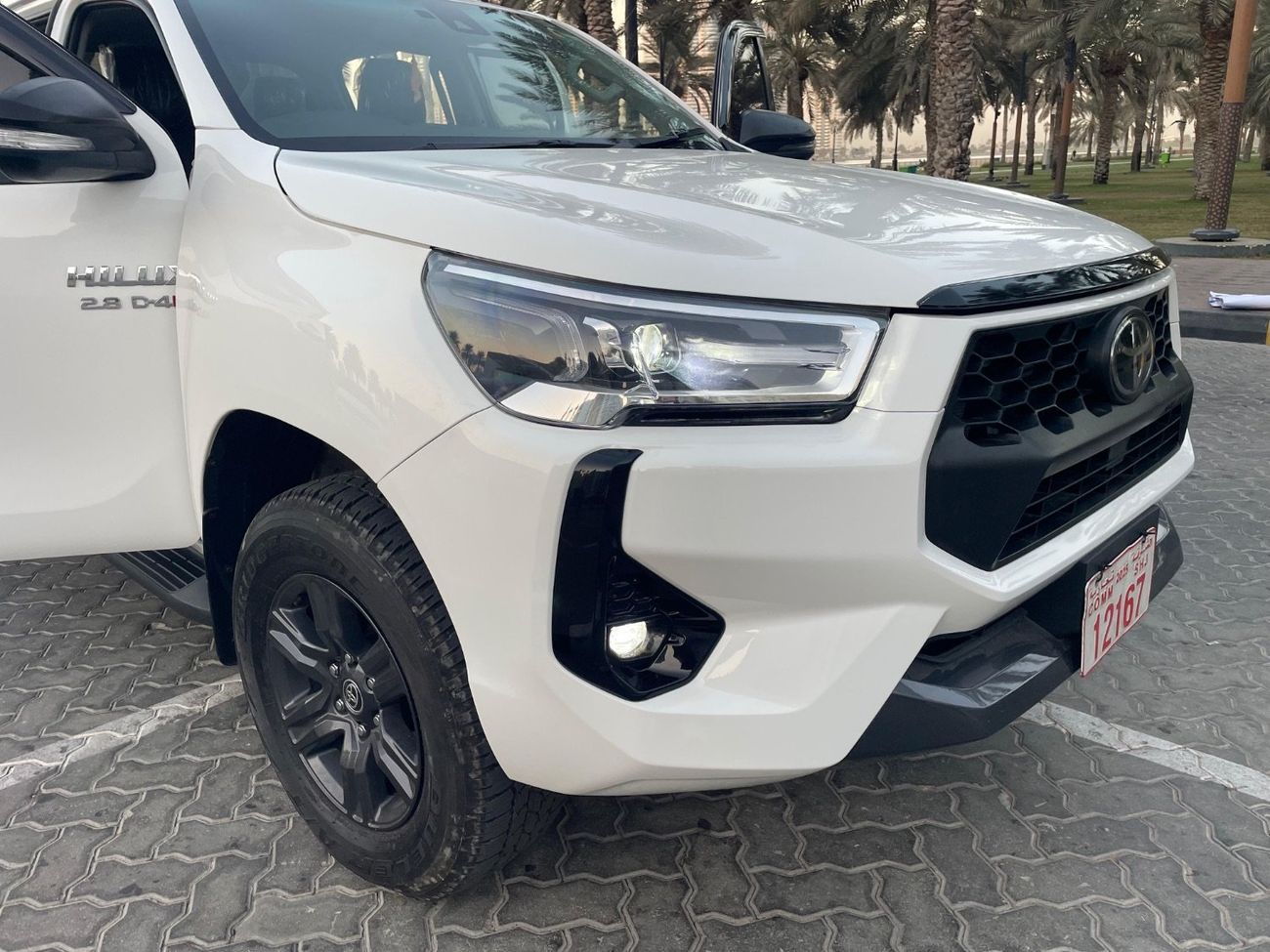Toyota Hilux SR5 full option 4x4 top of the range export from Australia right hand drive