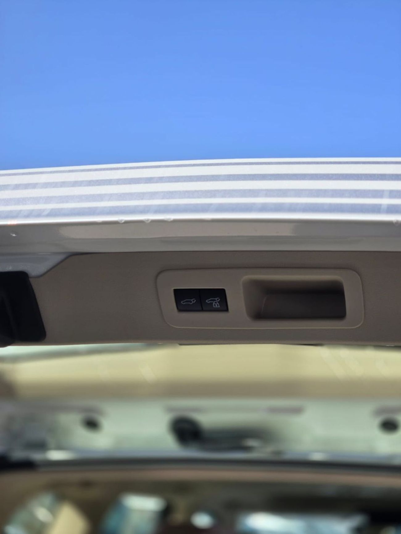 Toyota Land Cruiser LC300 4.0L VXR PETROL A/T 7 SEATER FULL OPTION