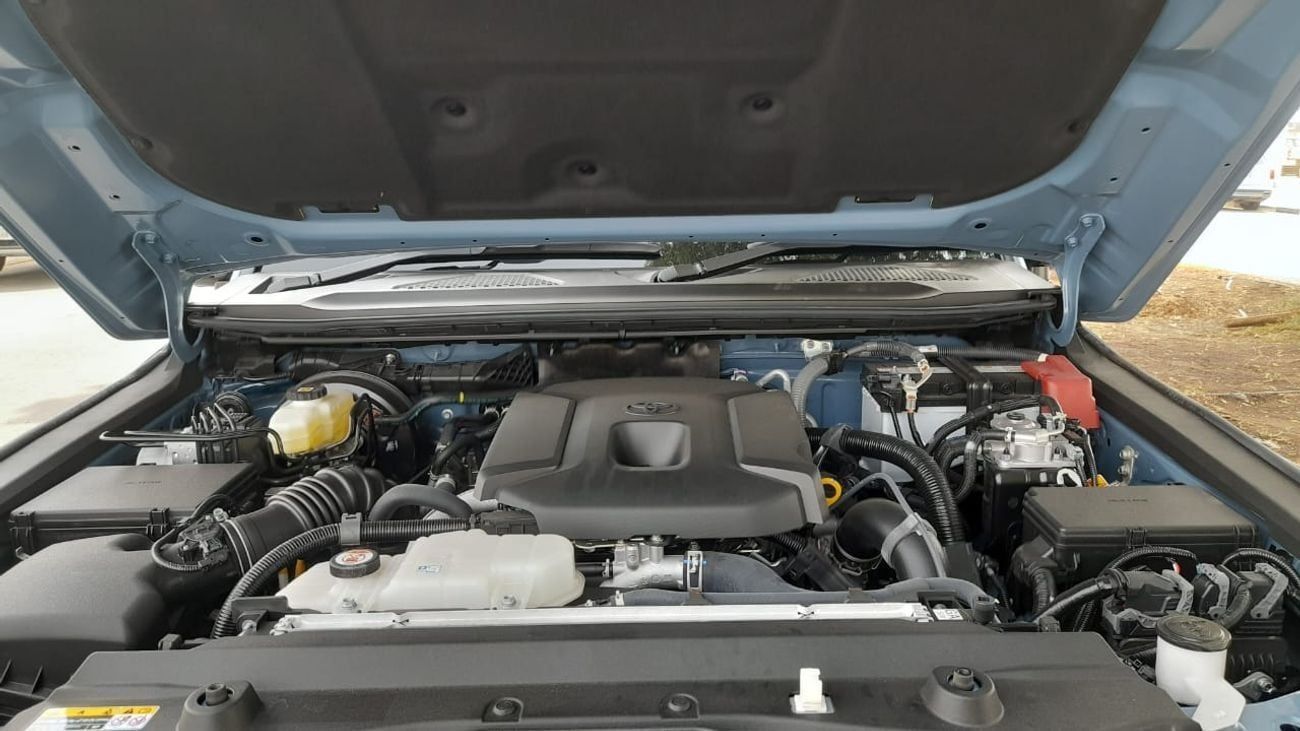 Toyota Prado Right-Hand drive Adventure plus diesel Auto two tone colour with 7 seater and coolbox