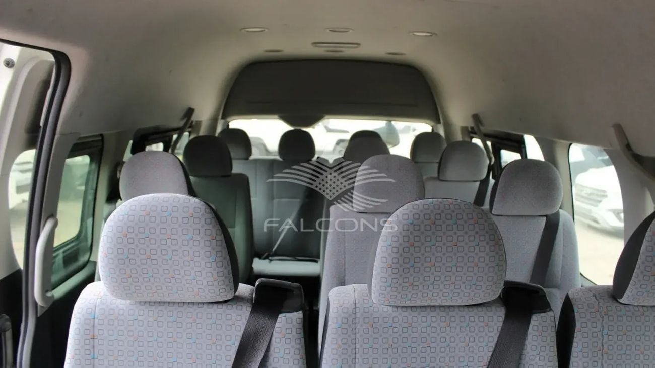 تويوتا هاياس 2.5L Diesel GL HR WITH AC, ABS & ALLOY Manual