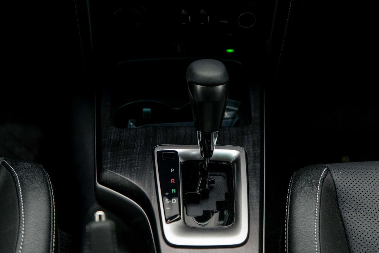 تويوتا فورتونر 4.0L Grey Metallic Inside Black | Export Only