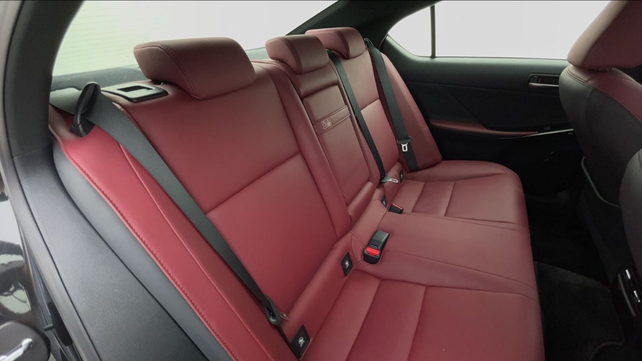 Lexus IS300 Premier 2.0L 2L 2024 | 0 DP | 2100/Month | 30 Day Return | Service History