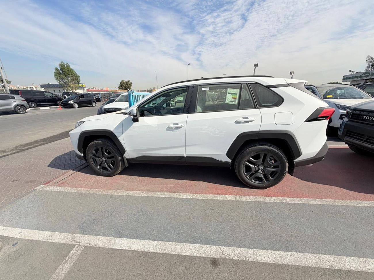 تويوتا راف ٤ 2.5L Adventure