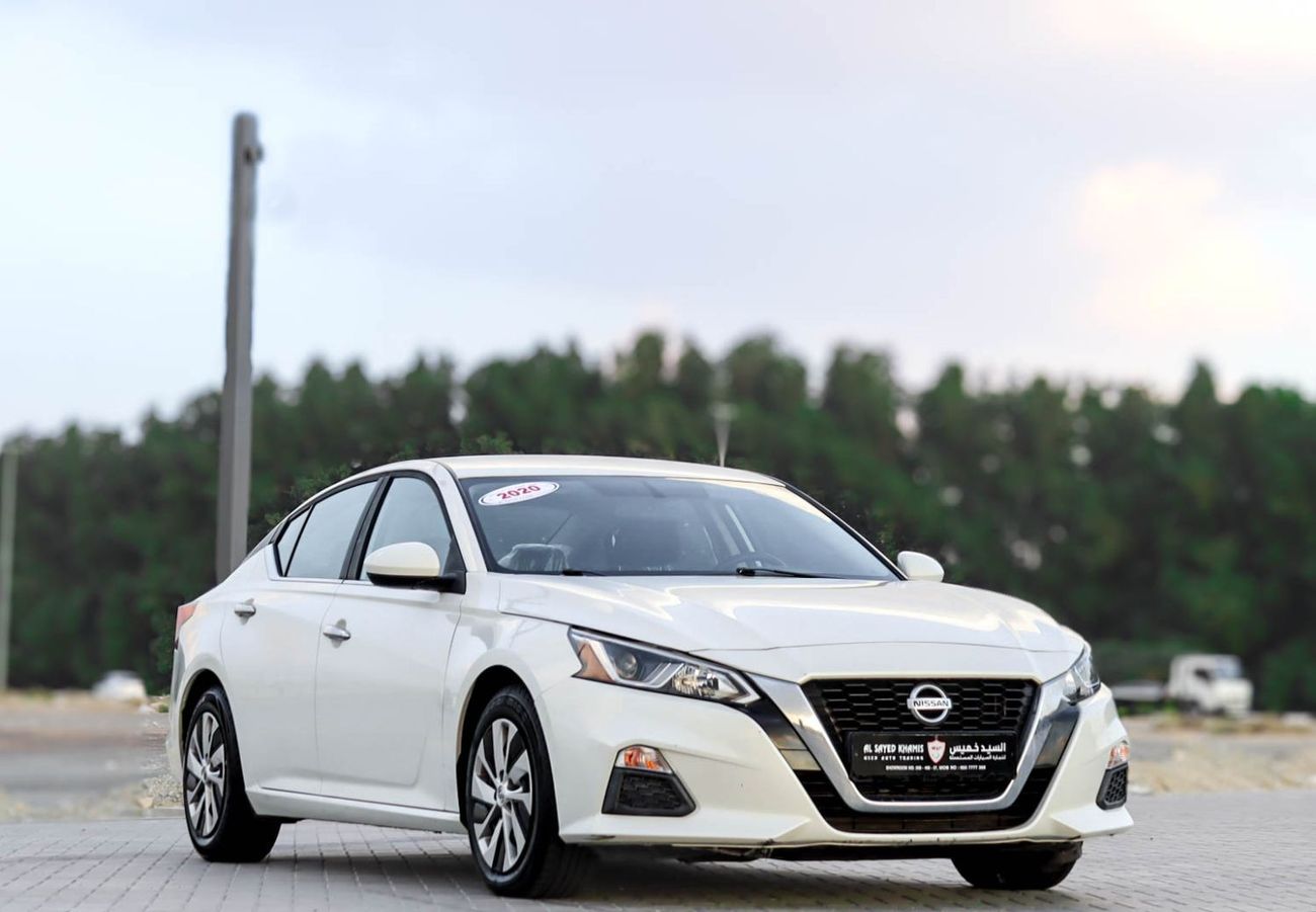 Nissan Altima 2.5 S Nissan Altima 2.5L 2020 GCC, original paint, accident-free, in excellent condition 1175 P.M