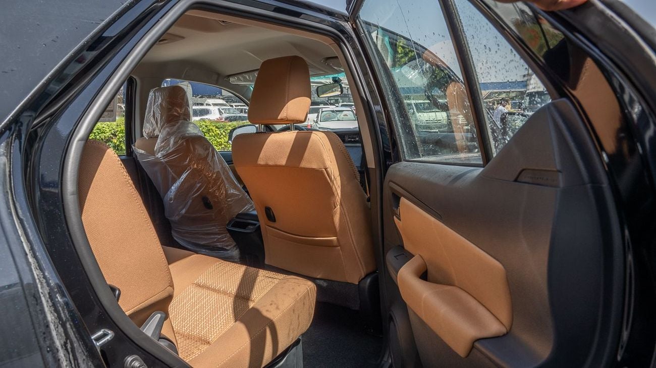 تويوتا فورتونر TOYOTA FORTUNER 2.7 LOW -2026YM