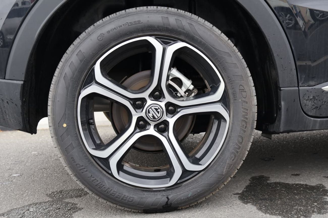 أم جي ZS 2025 MG ZS 1.5L AT STD Option New Shape