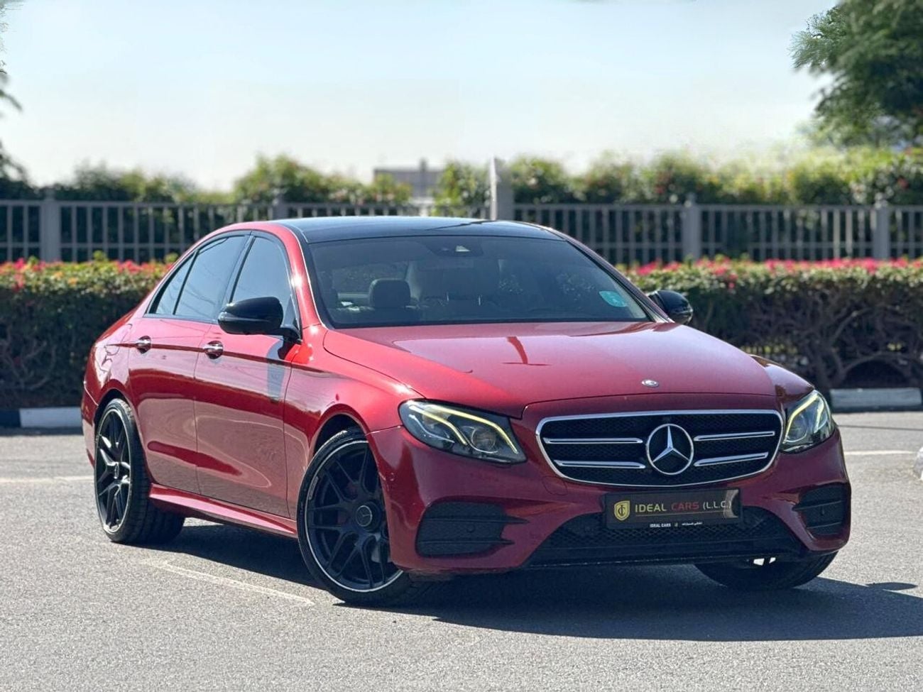 Mercedes-Benz E200 MERCEDES BENZ E200 | GCC SPECS | YEAR: 2017 | KMS: 178,500 | FULL OPTION