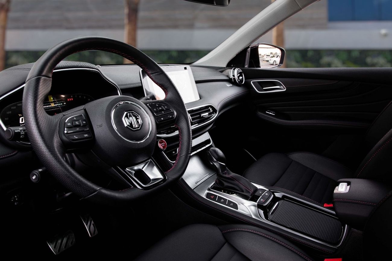 MG HS Trophy | 1,762 P.M  | 0% Downpayment | Brand New!