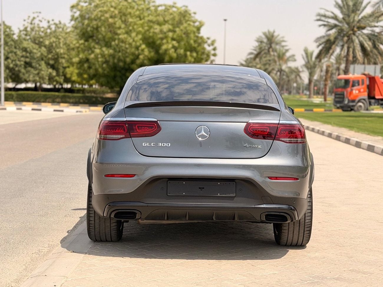 مرسيدس بنز GLC كوبيه 300 4MATIC