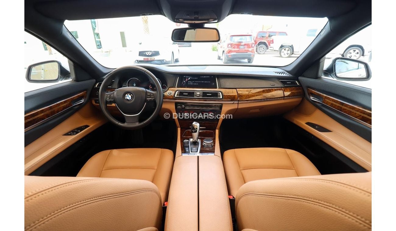 BMW 730Li F02