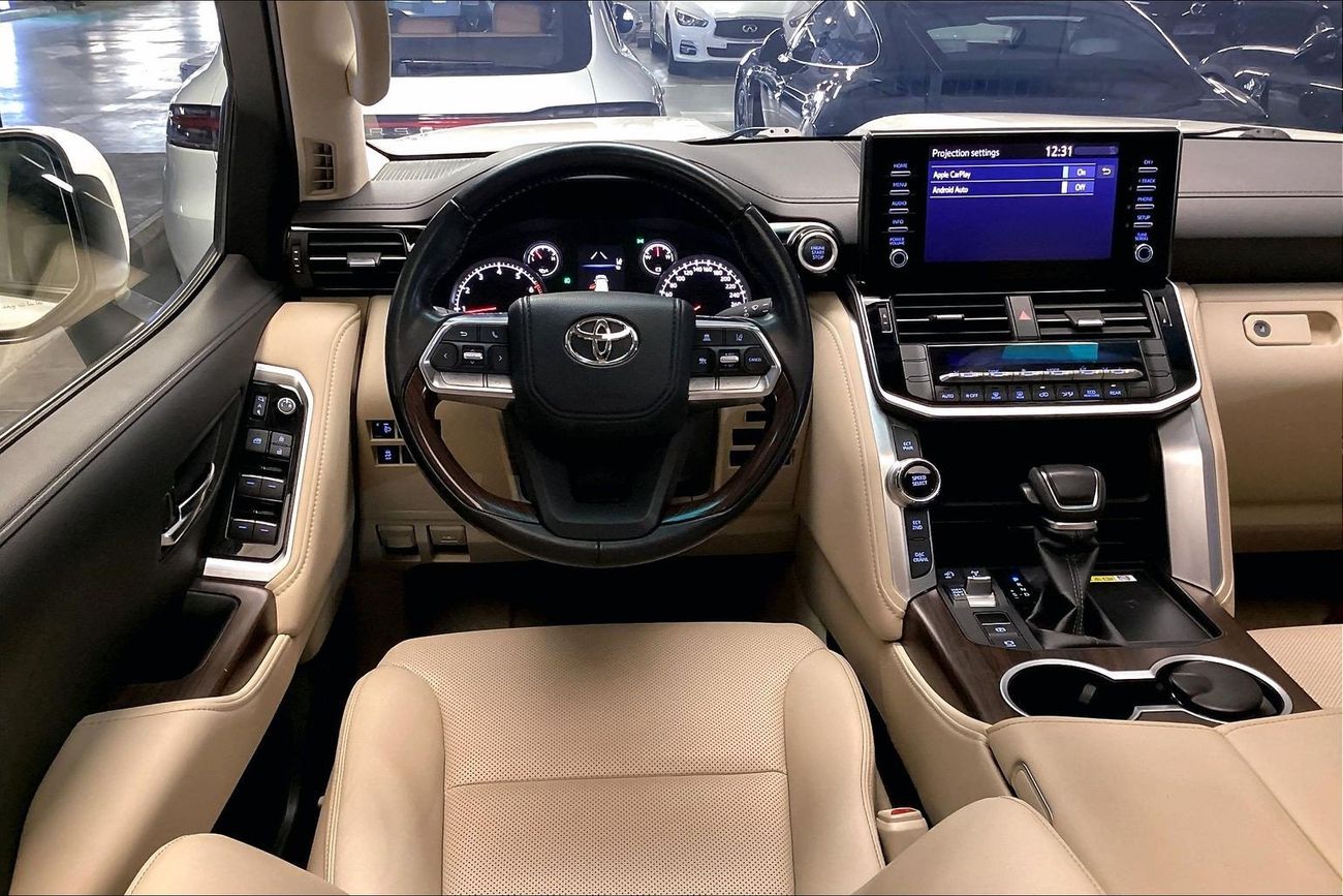 Toyota Land Cruiser GXR | National Day Celebration | Guaranteed Warranty | 0 Down Payment