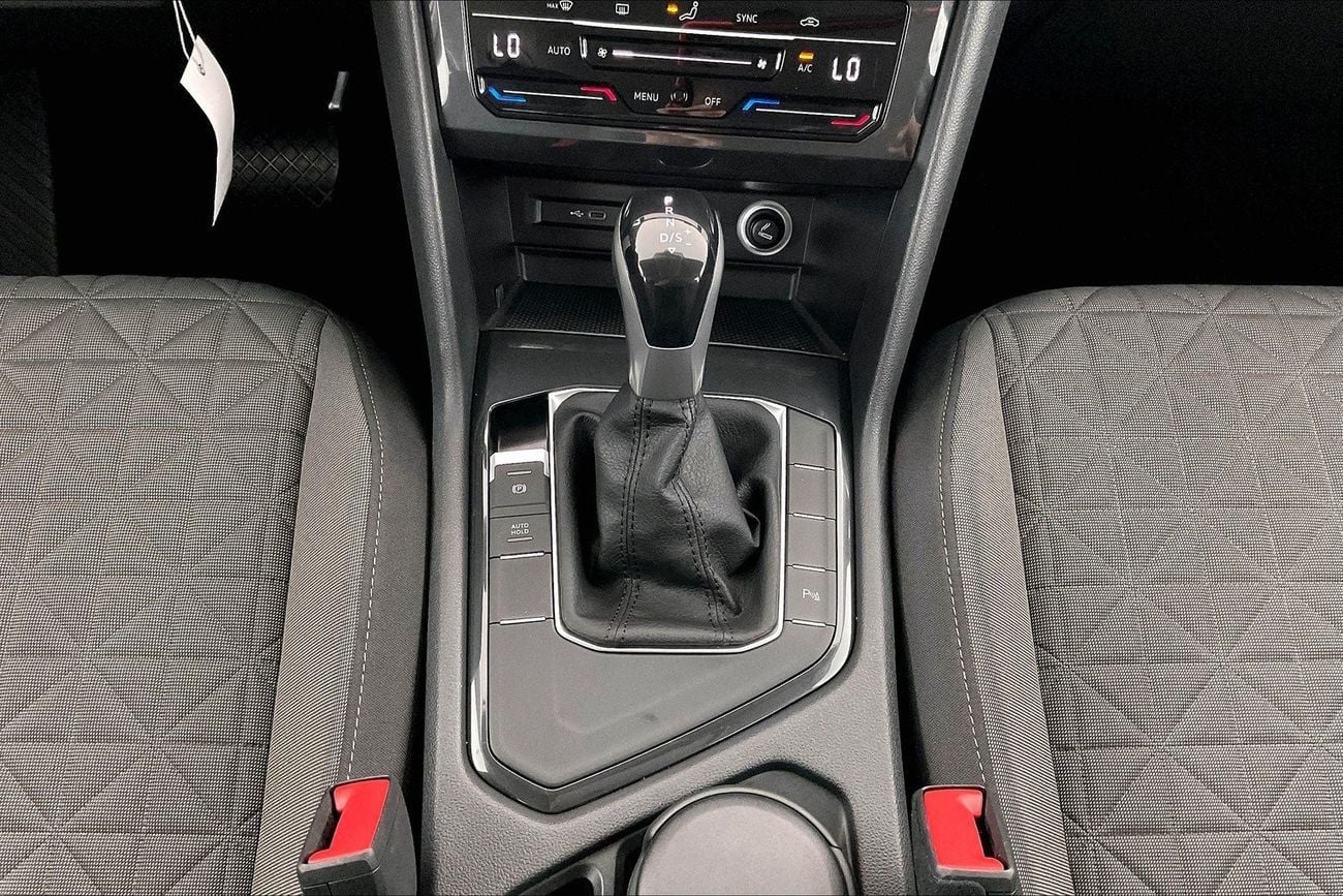 Volkswagen Tiguan Life| 1 year free warranty | Flood Free