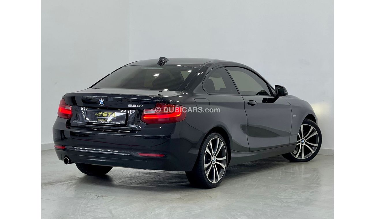 BMW 220i 2016 BMW 220i Sport Coupe ,BMW Service History, Warranty, GCC Specs