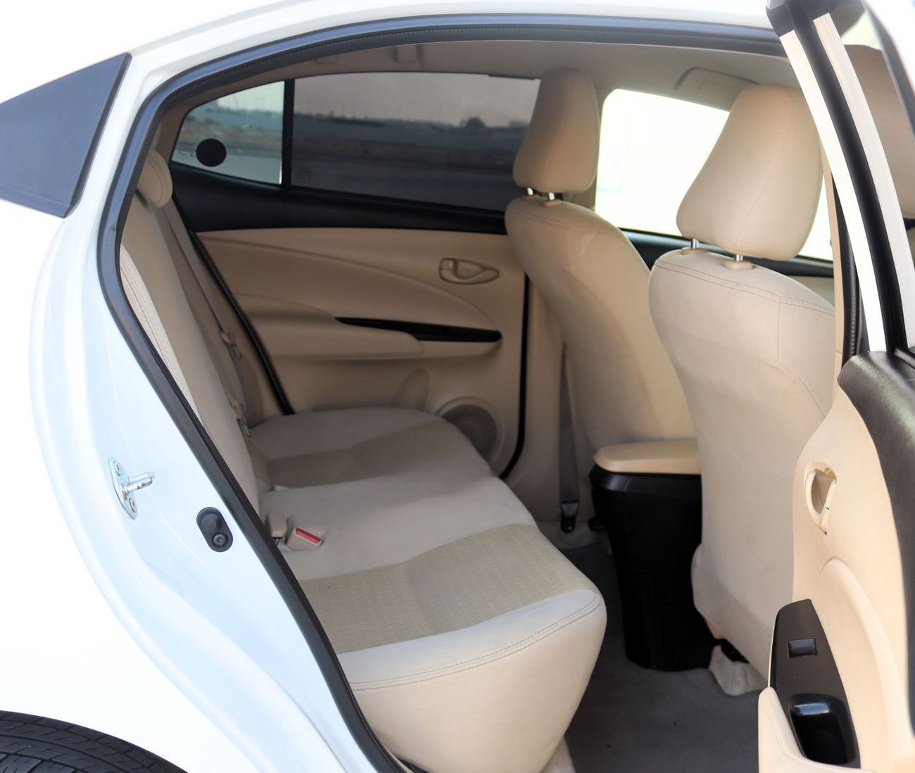 Toyota Yaris 2021 Toyota Yaris, GCC edition, in excellent condition, with no accidents, driving 83,000 kilometer