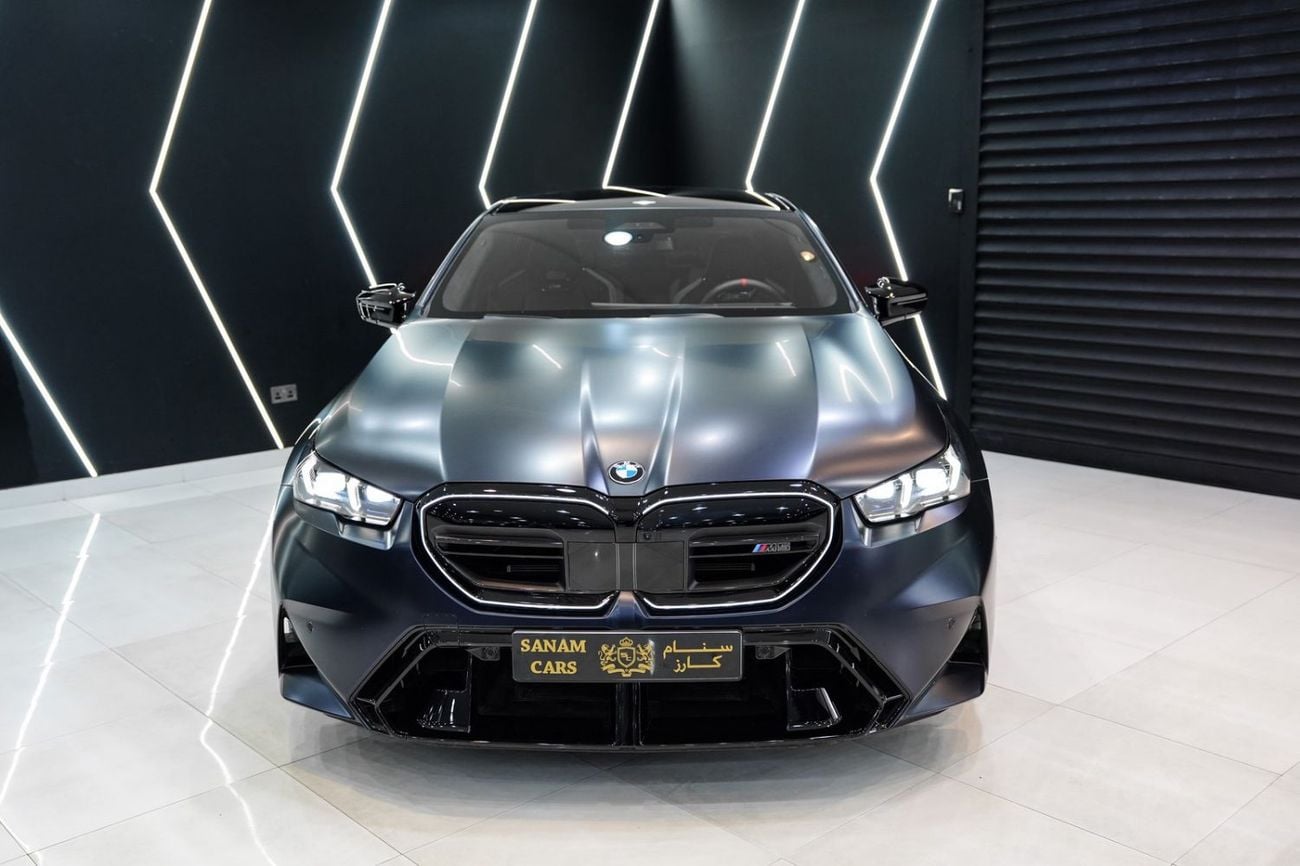 بي أم دبليو M5 Competition 2026 BMW M5 | HYBRID | Carbon Interior | Dealer Warranty + Service!!