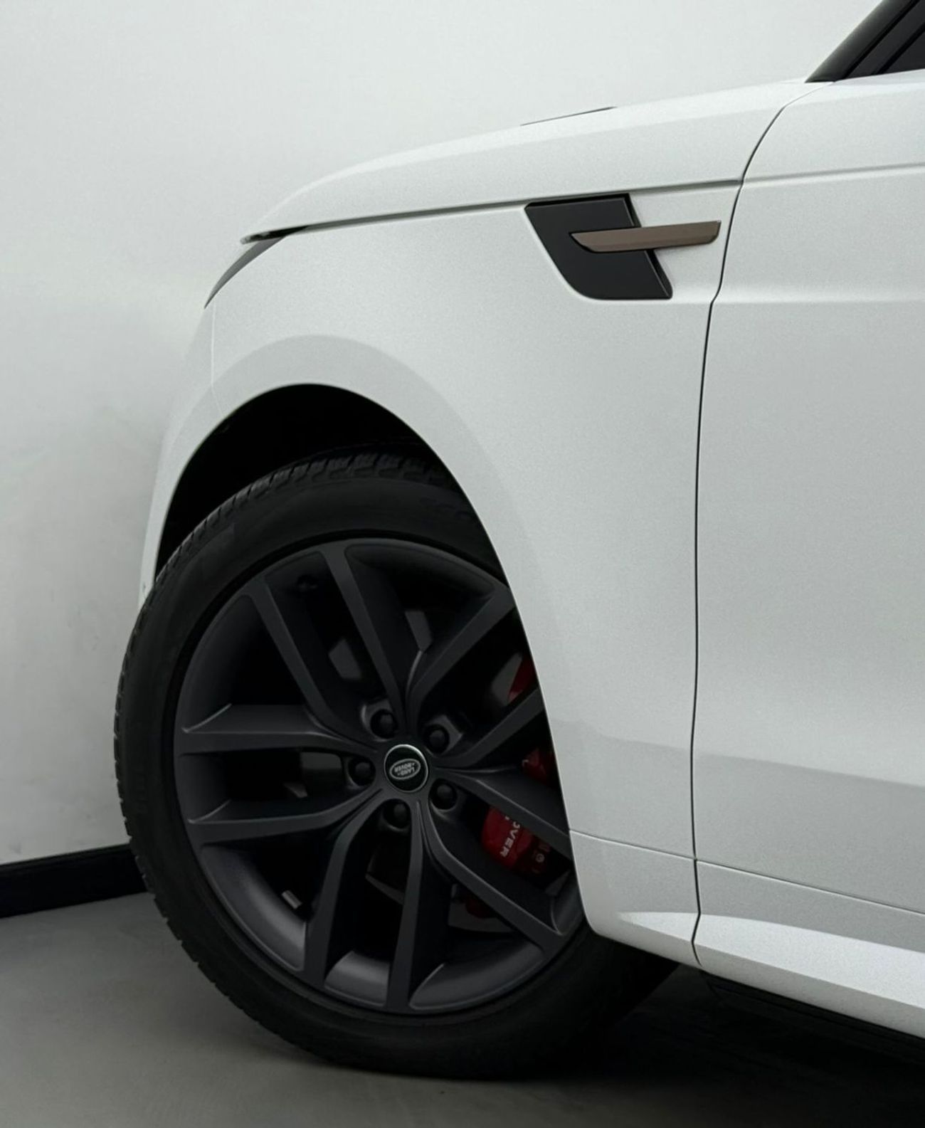 لاند روفر رينج روفر سبورت Dynamic HSE P400 3.0L 2024 Range Rover Sport HSE Dynamic, 2029 RR Warranty + Service Pack, Very Low