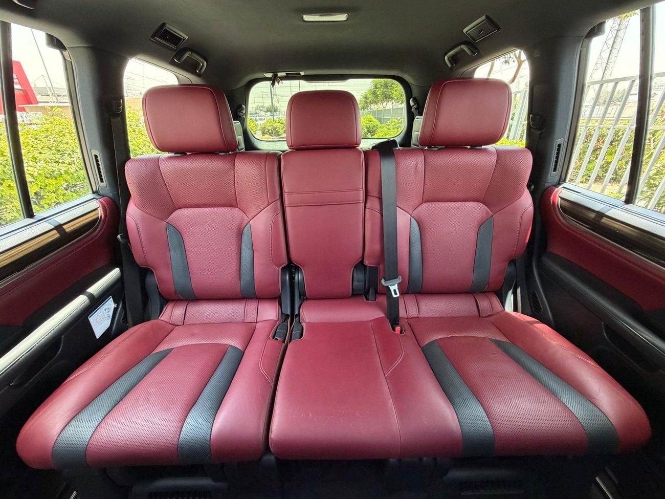 Lexus LX570 SIGNATURE
