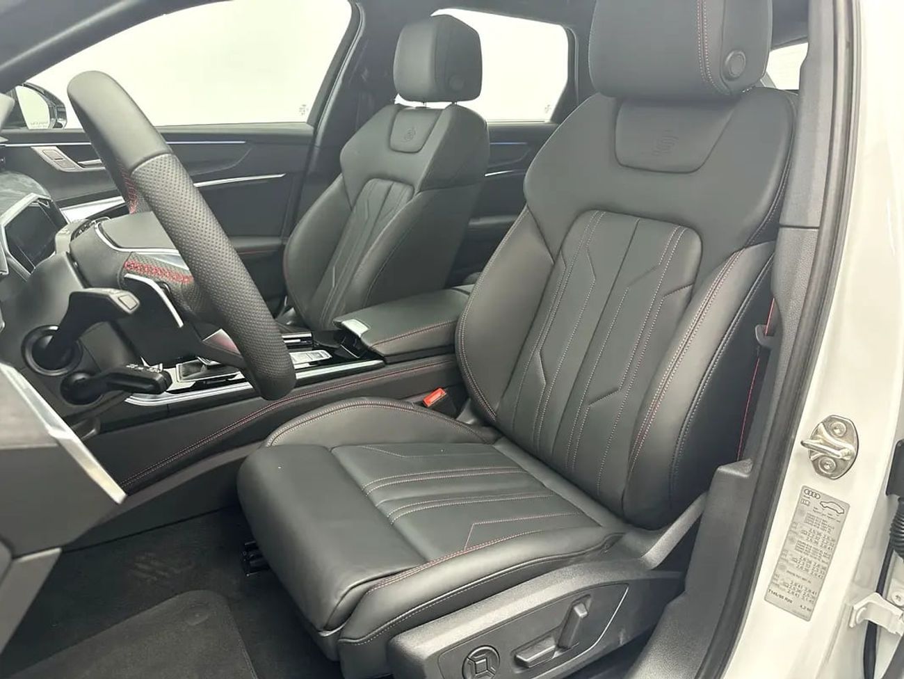 Audi A6 40 TFSI 2.0L Avant 40 TFSI 190hp S line (Ref# 22148) EXCLUSIVE RAMADAN OFFER: