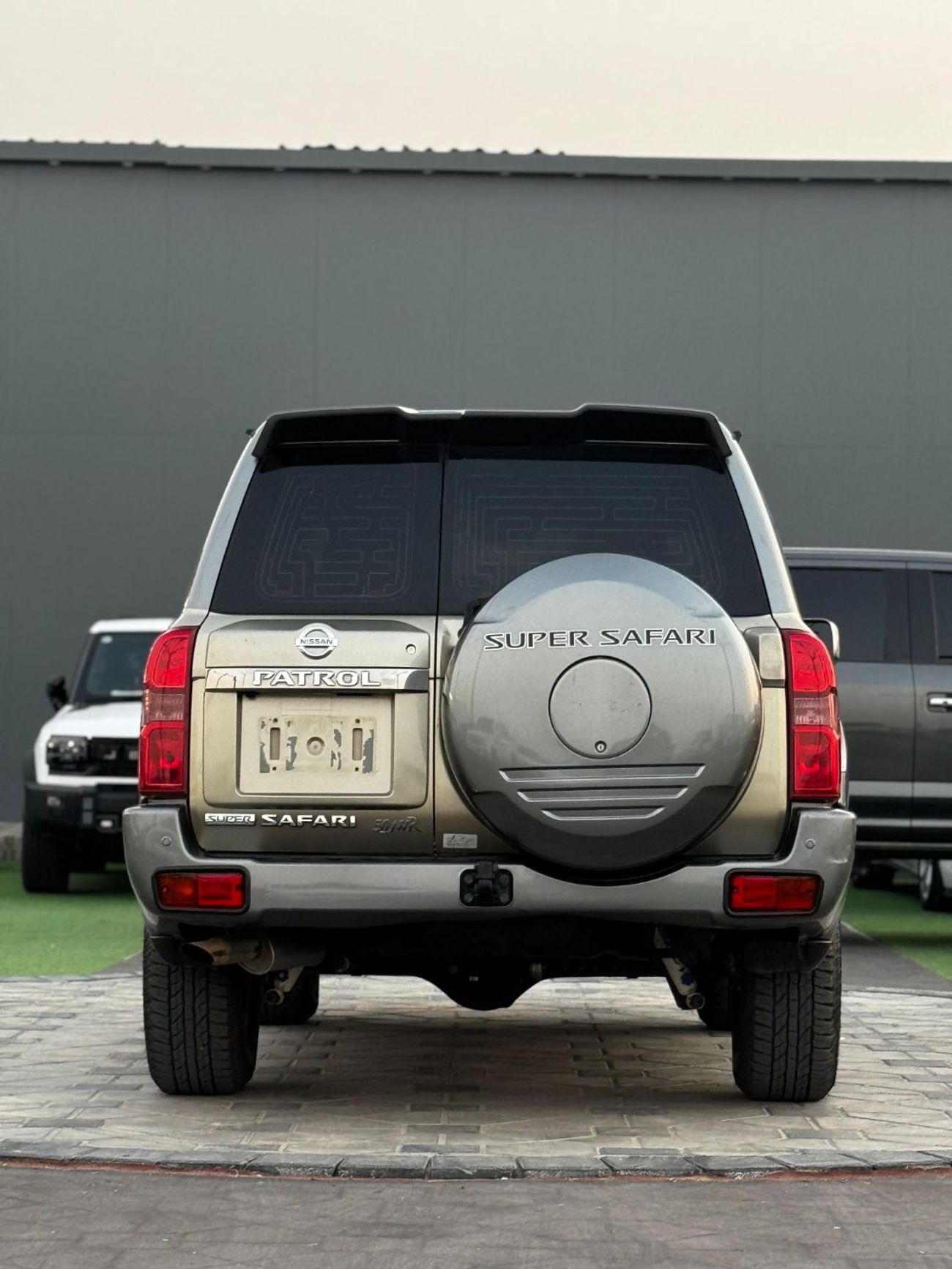 Nissan Patrol Safari