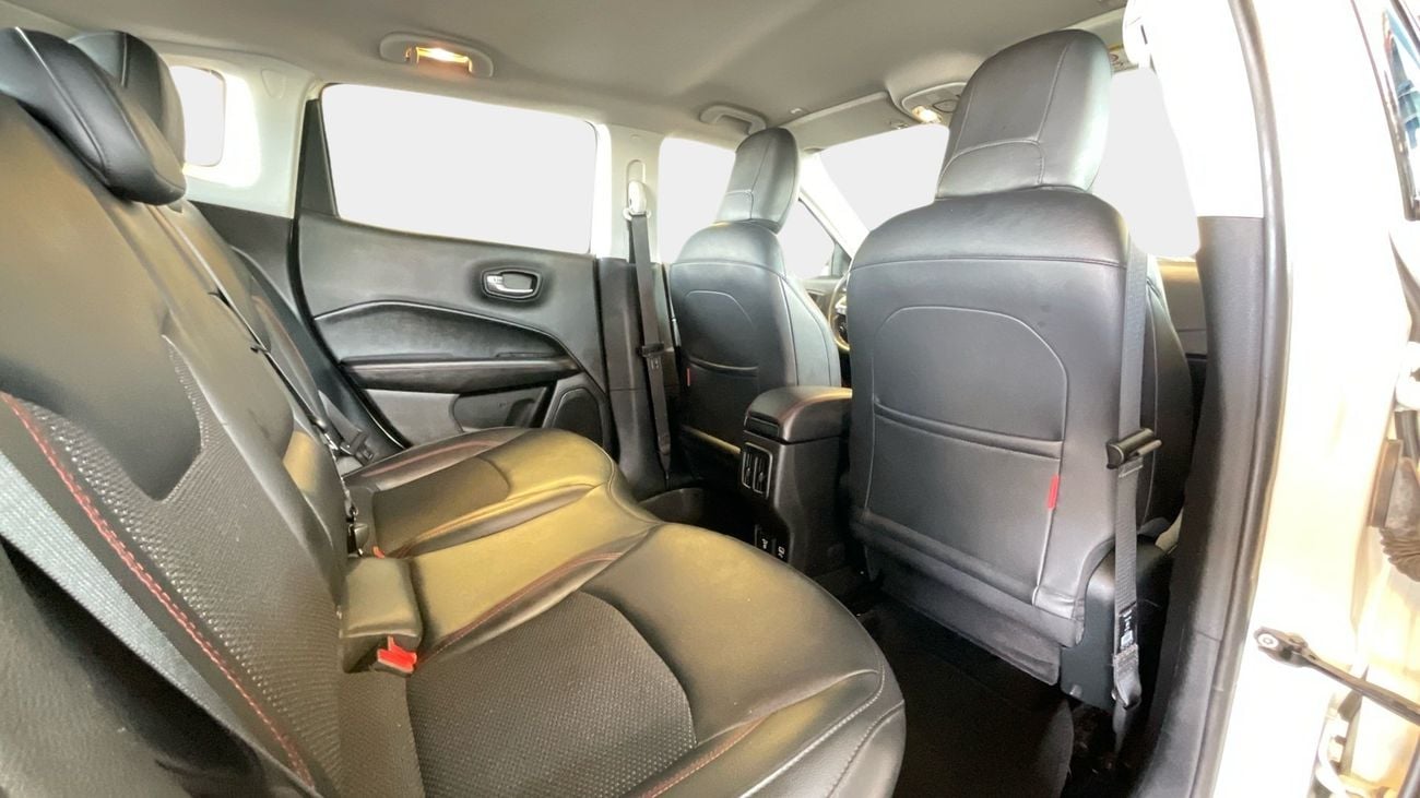 Jeep Compass 2.4 TRAILHAWK 4WD AUTO | Guaranteed Warranty | 0 Down Payment