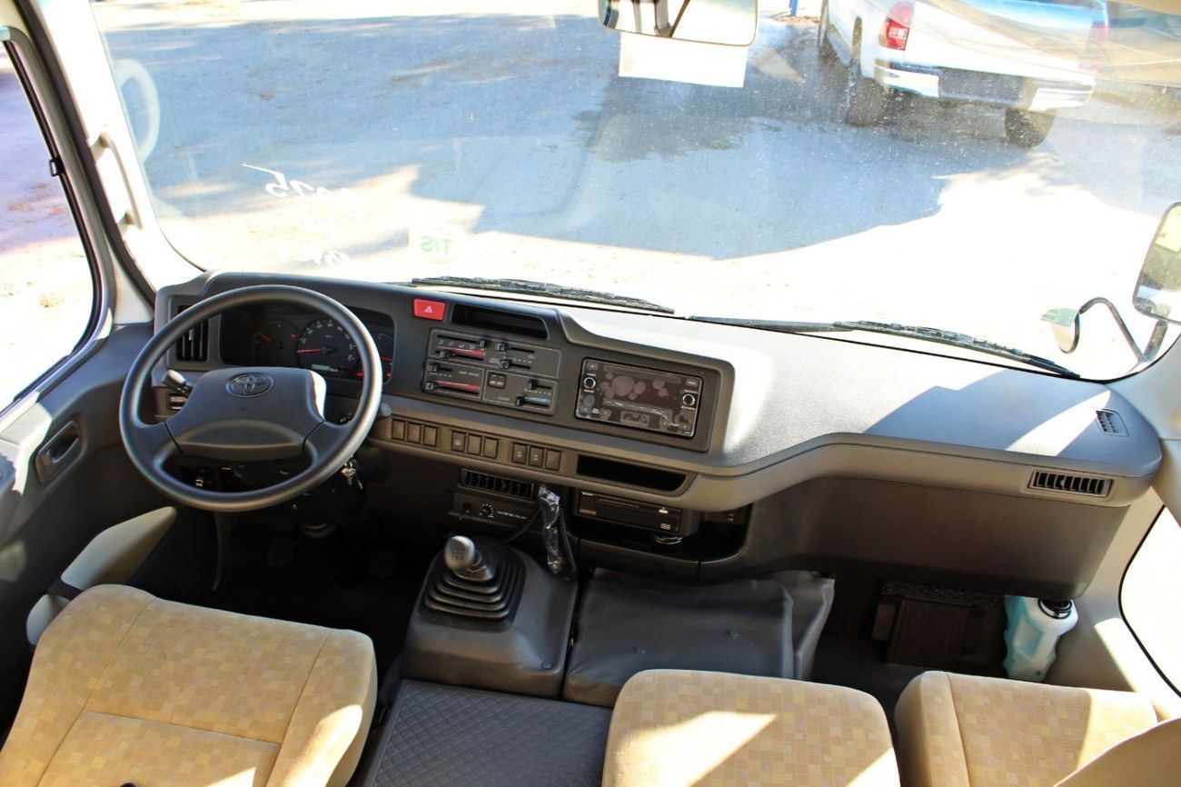 تويوتا كوستر 2026 Toyota Coaster High-Roof 30-Seater 4.2L 6-Cyl Diesel M/T RWD Export Only