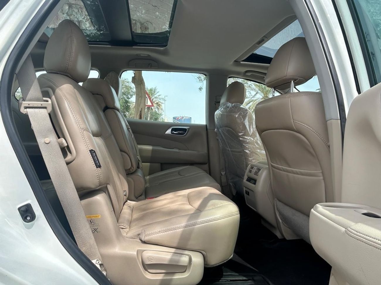 Nissan Pathfinder SV 3.5L (260 HP) 4WD GCC FULLY AGENCY MAINTAINED